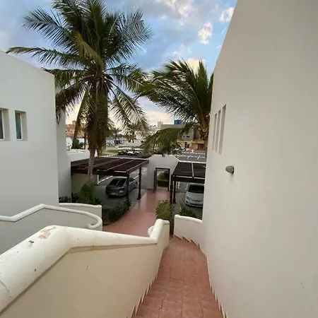 A Beach House For Rent - درة العروس Durat Alarous Exterior photo